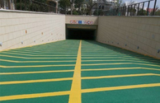 无震动止滑坡道